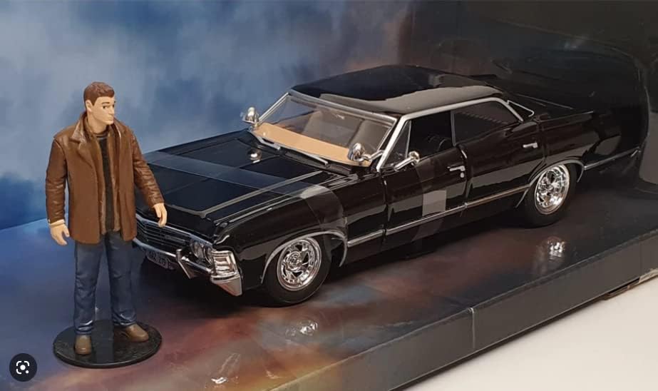 Supernatural 1:24 1967 Chevy Impala Die-cast Car w/ Dean Winchester Die-cast Figure, Toys for Kids and Adults