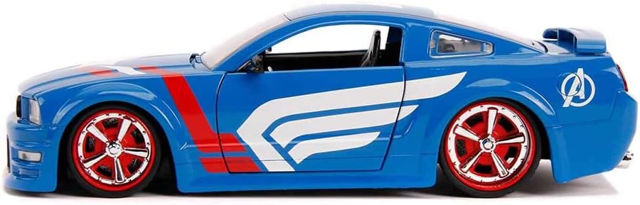 Jada 1:24 Diecast 2006 Ford Mustang GT with Captain America Figure
