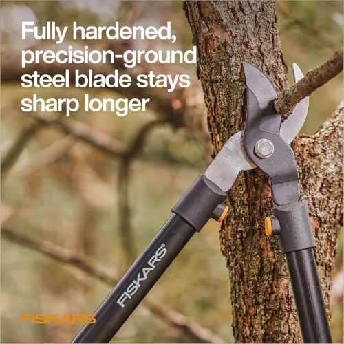 Fiskars 28” Garden Bypass Loppers, Tree Trimmer with 1.5" Cut Capacity