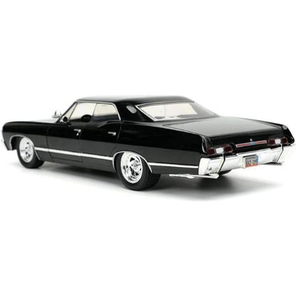 Supernatural 1:24 1967 Chevy Impala Die-cast Car w/ Dean Winchester Die-cast Figure, Toys for Kids and Adults