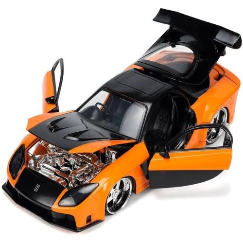 Jada Toys Fast & Furious 1:24 1995 Mazda RX-7 Widebody Die-Cast Car w/Han's 2.75" Die-Cast Figure